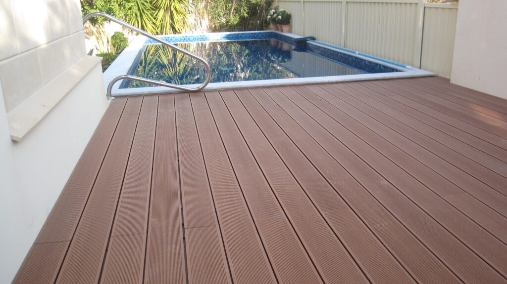 DECK-3