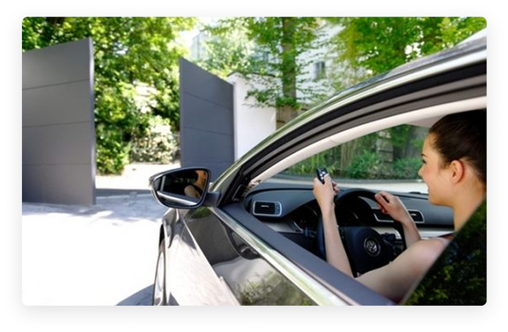 SOMFY -Swinging gate automation